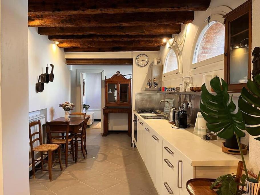 Accogliente Mini Super