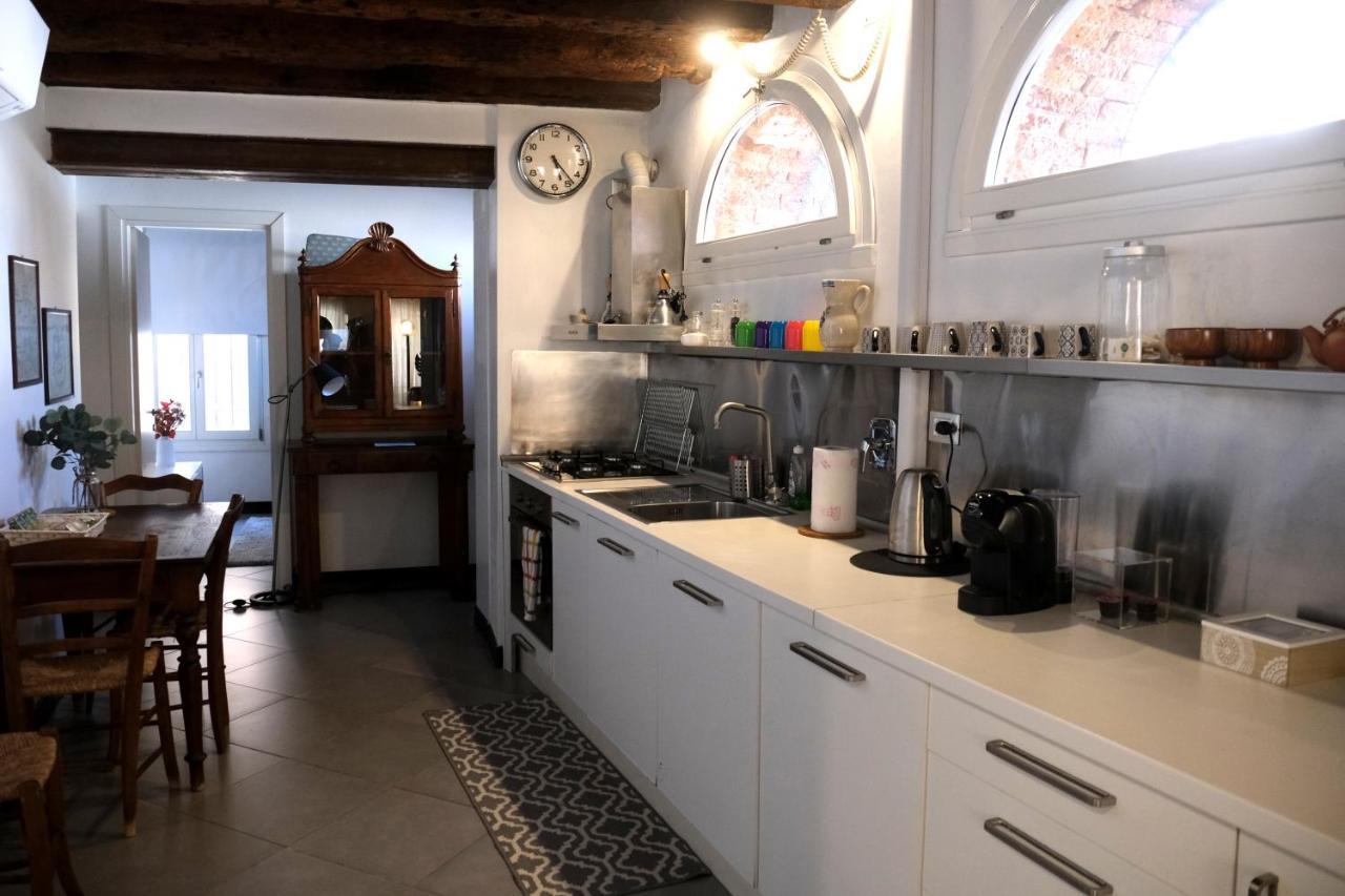 Accogliente Mini Super Venecia